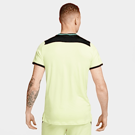 NikeCourt Dri-FIT Advantage Erkek Tenis Üstü