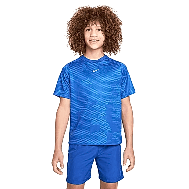 Nike Multi Dri-FIT Kısa Kollu Genç Erkek Çocuk T-Shirt
