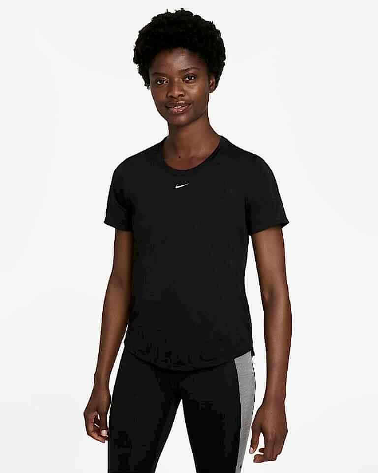 Nike Dri-Fit One Standart Kesimli Kısa Kollu Kadın Üstü